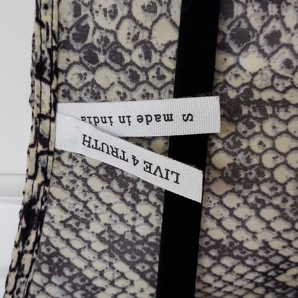 Live 4 Truth NWOT Sheer Snake skin Snakeskin Cover up Dress Top - Picture 7 of 10